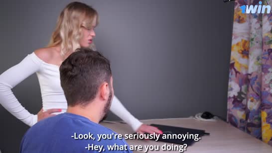 Муженек старательно нализал киску своей женушке #1