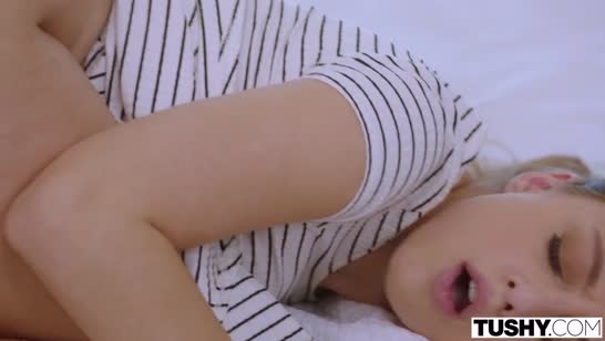 Деваха насмотрелась порева и ей захотелось повторить #1