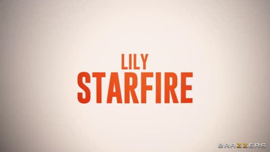 Мужик заставил девочек ласкаться друг с другом и присоединился к ним #1