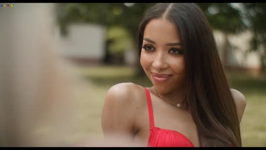 Милашки устроили групповуху на свежем воздухе